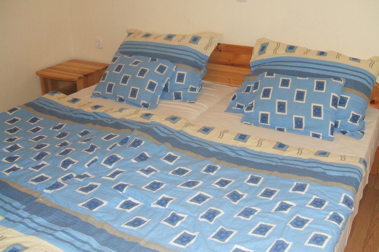 Kertesz Apartmanok Hegykő Exterior foto